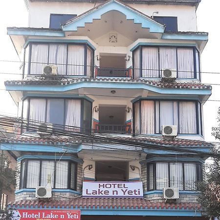 Hotel Lake N Yeti Pokhara Extérieur photo