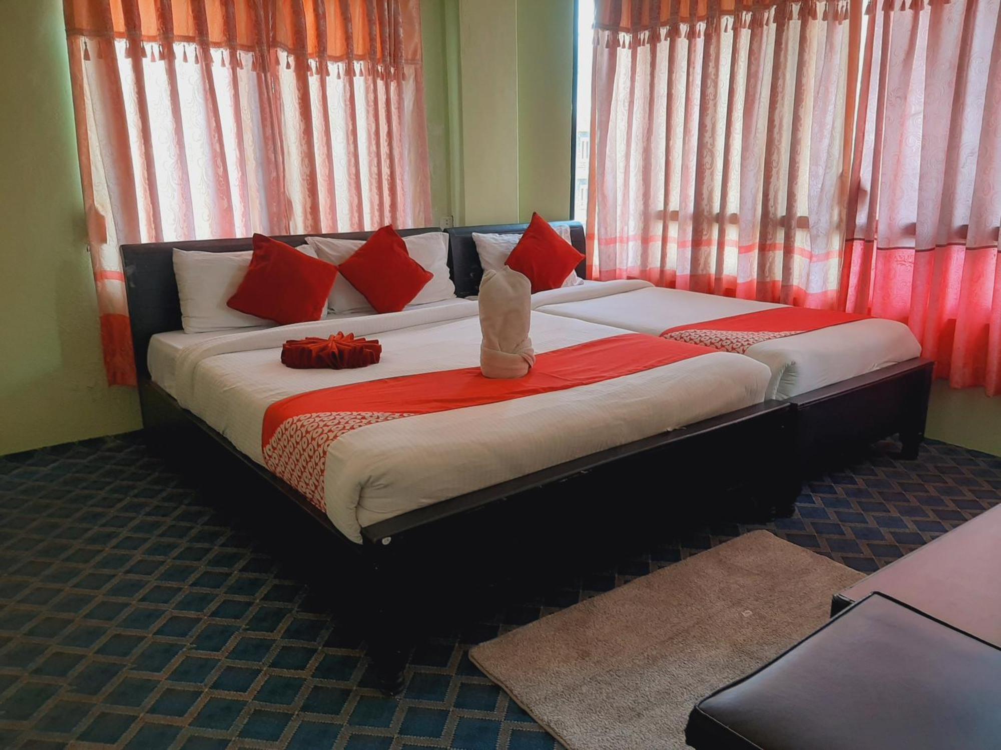Hotel Lake N Yeti Pokhara Chambre photo